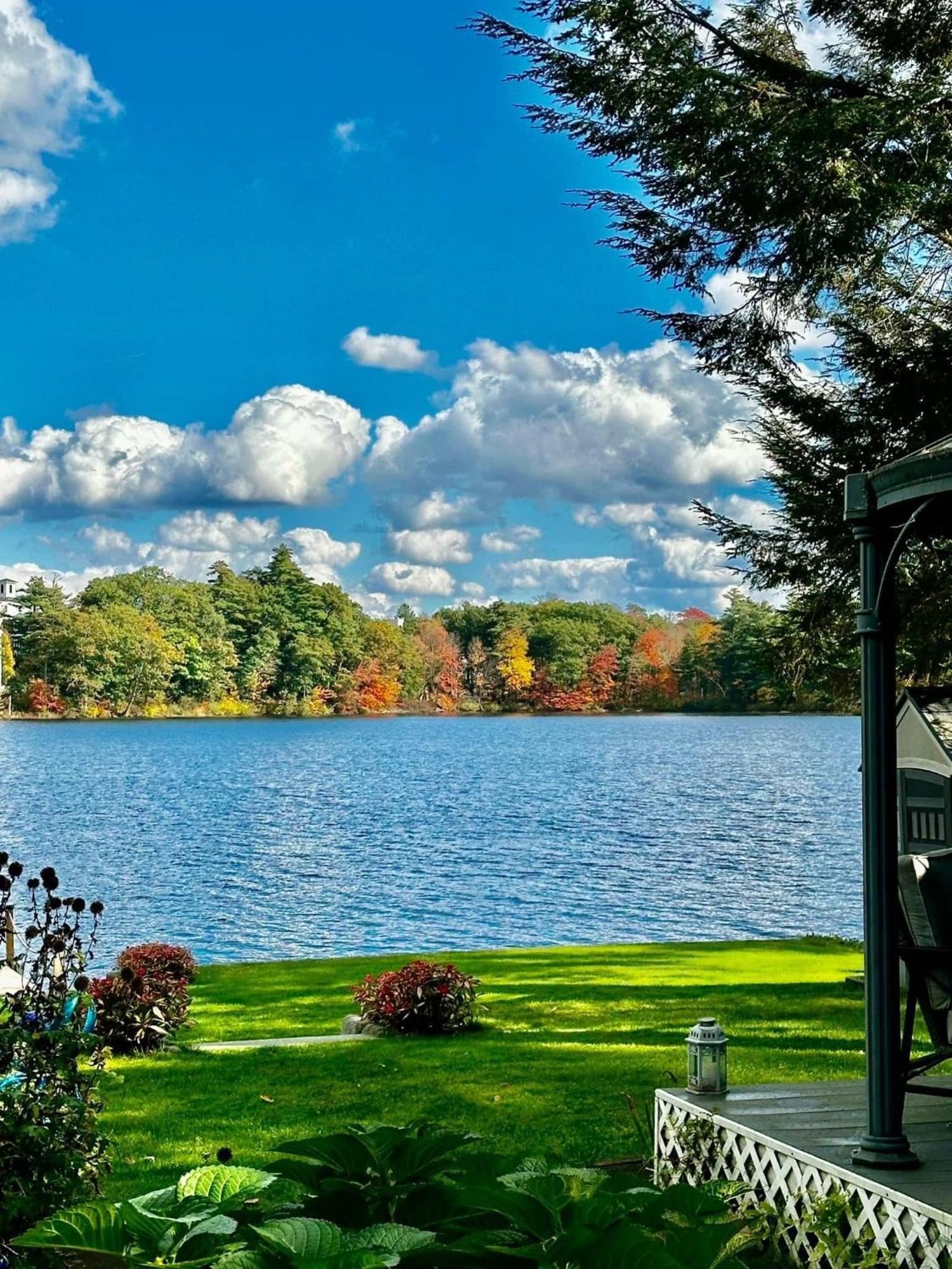 Welcome To The Lake Northwood Bagian luar foto
