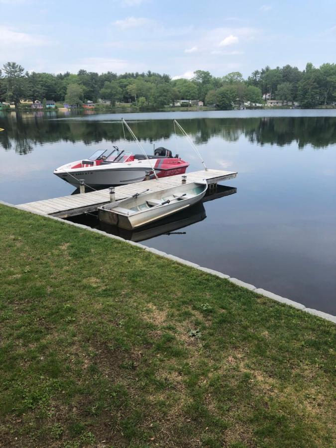 Welcome To The Lake Northwood Bagian luar foto