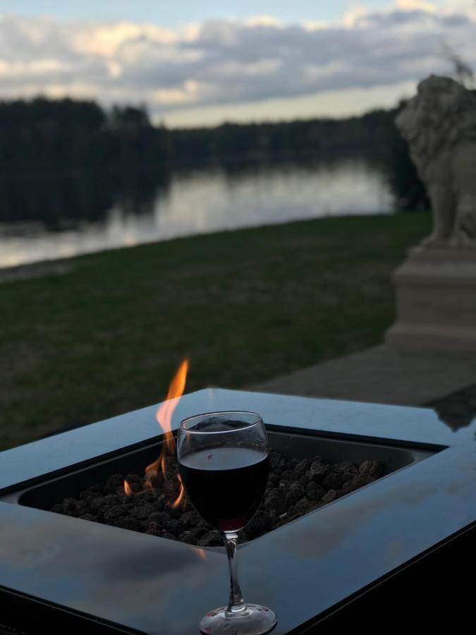 Welcome To The Lake Northwood Bagian luar foto