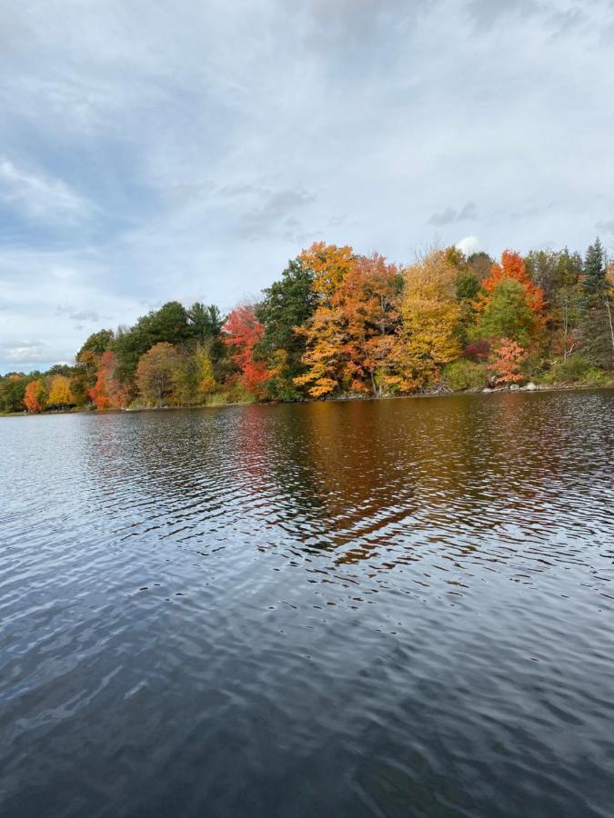 Welcome To The Lake Northwood Bagian luar foto