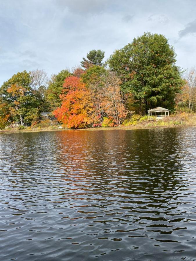 Welcome To The Lake Northwood Bagian luar foto